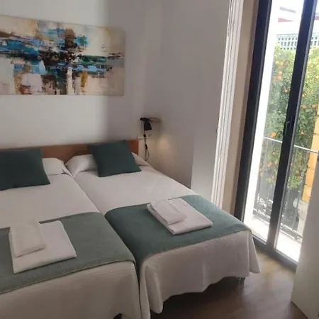 Magnificent Double Bedroom At Santa Cruz Apartment