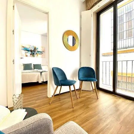 Magnificent Double Bedroom At Santa Cruz Seville