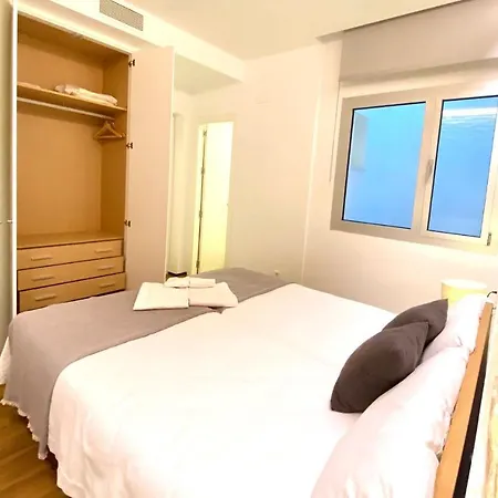 Apartment Magnificent Double Bedroom At Santa Cruz Seville